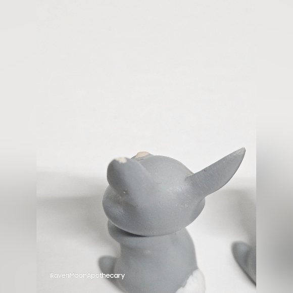 3/15$ Bundle Deal Three Grey Ceramic Bunnies - Picture 6 of 9